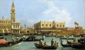 Rückkehr des Bucentaurn zum Molo am Himmelfahrtstag Canaletto